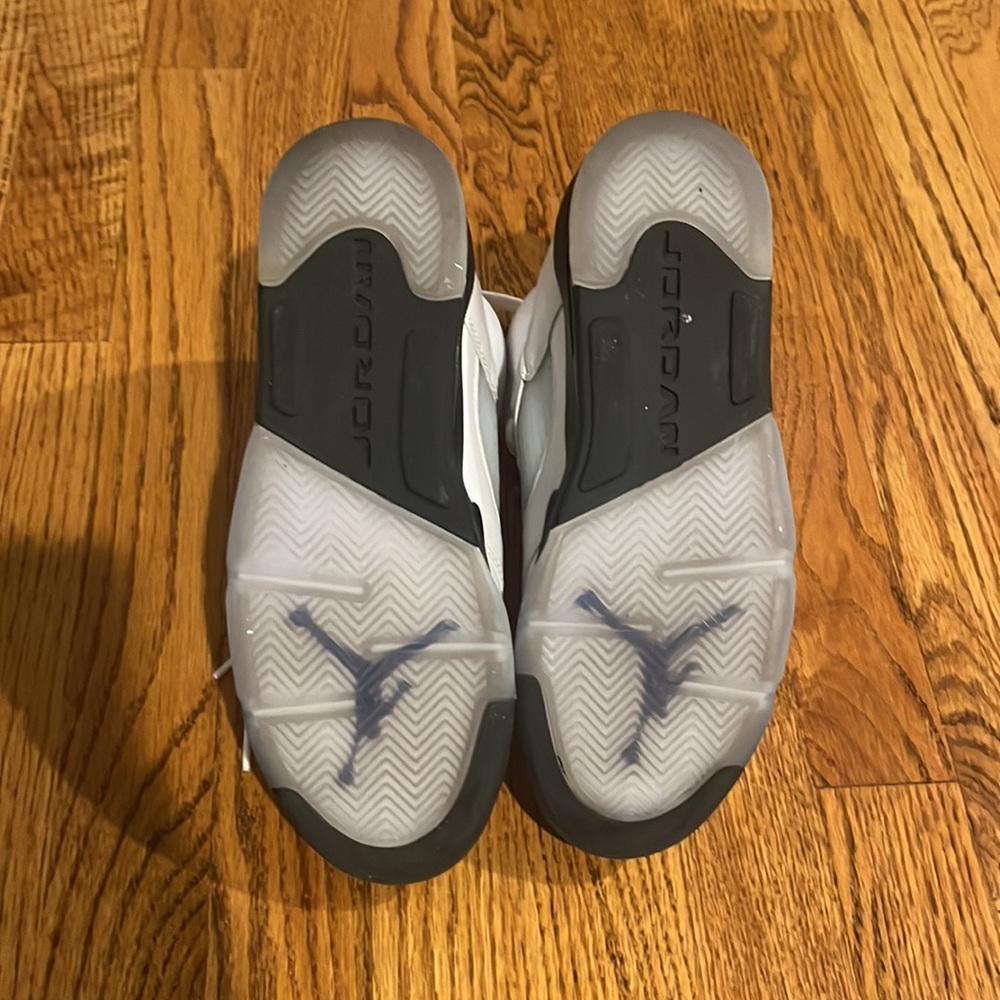 Air Jordan Girls White and Purple Sneakers Size 6.5 - Picture 5 of 6